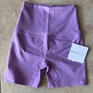 XXS Beyond Yoga Women's Lavender Bike Shorts